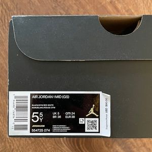 BRAND NEW Air Jordan 1 (GS)
